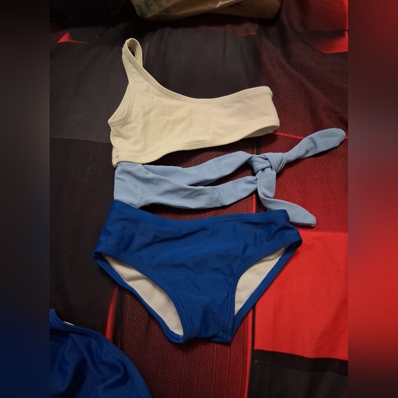 Mommy And Me Bathing Suit Set - Picture 8 of 9